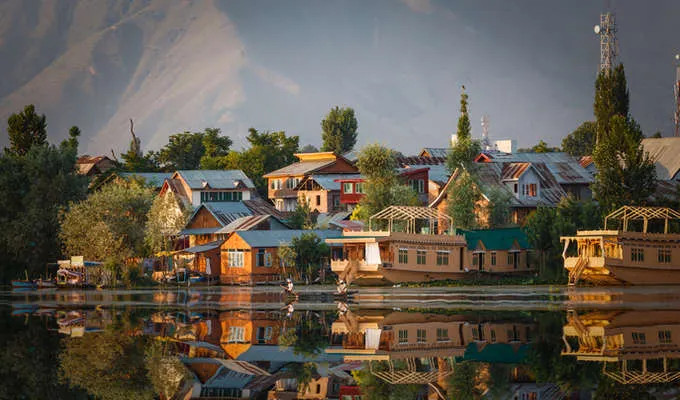 Kashmir with Kargil – 6 Nights / 7 Days